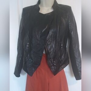 Vero Moda Sleek Black Leather Jacket B2